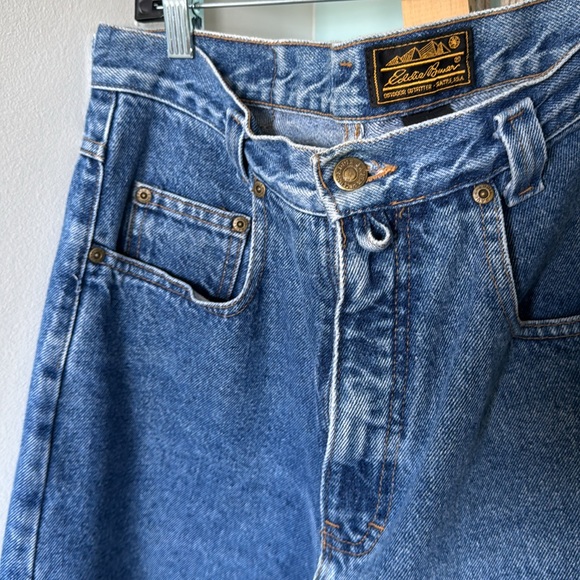 Eddie Bauer Outdoor Outfitter The Original 90s style blue jeans - Picture 3 of 5